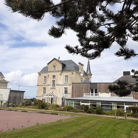 Les Tourelles Village De Vacances Asnelles Exterior photo