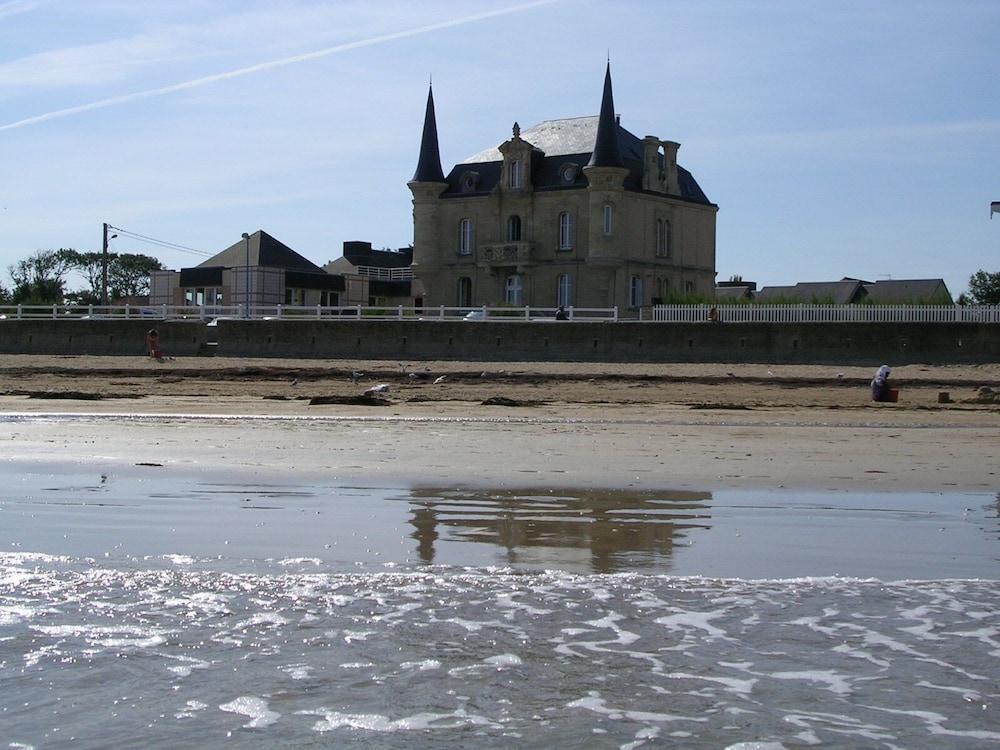 Les Tourelles Village De Vacances Asnelles Exterior photo