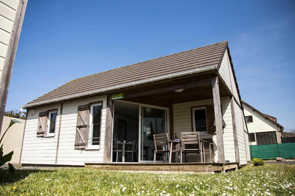 Les Tourelles Village De Vacances Asnelles Exterior photo