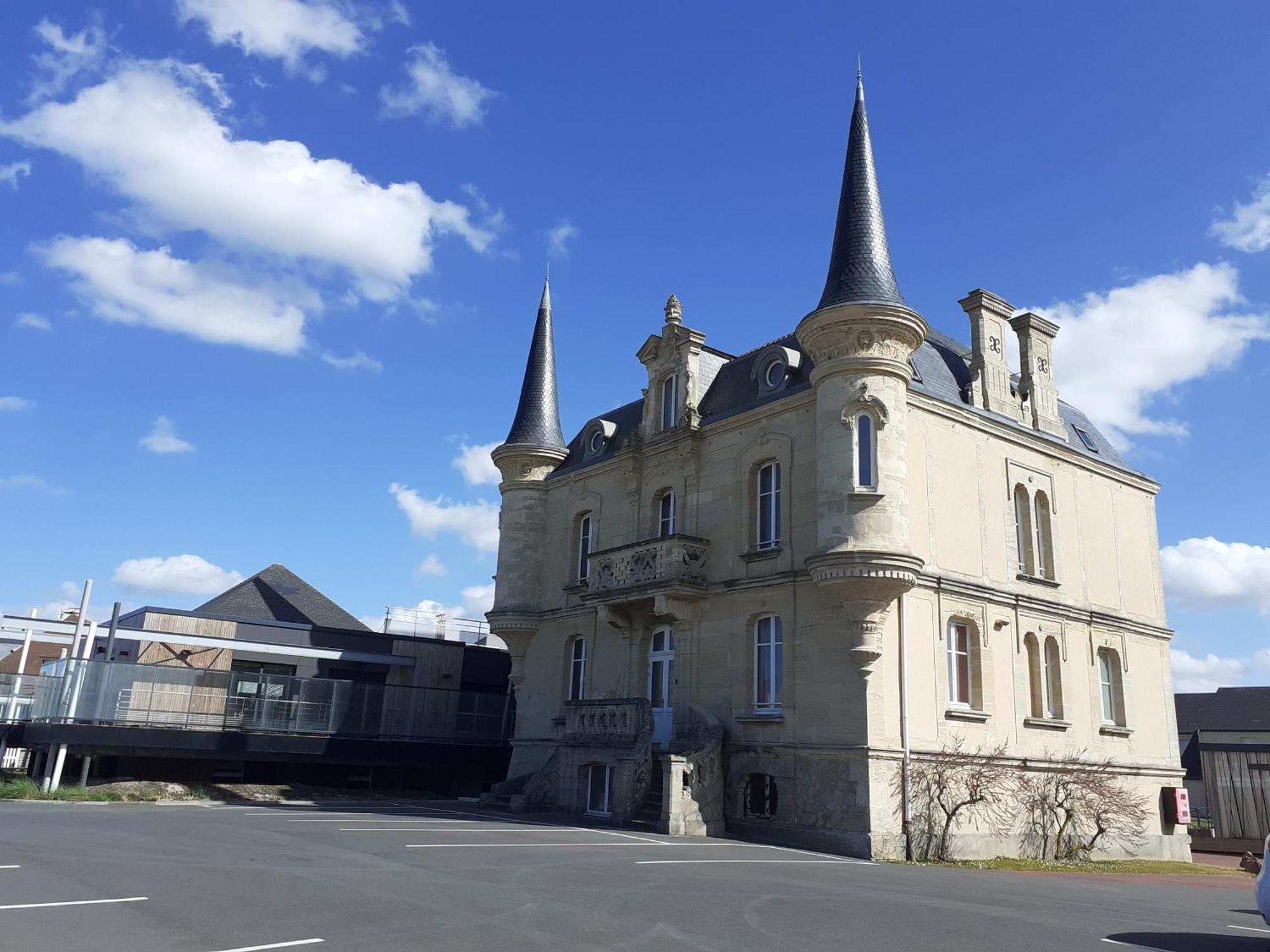 Les Tourelles Village De Vacances Asnelles Exterior photo